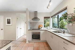 17a Salem Place, Torbay, Torbay, North Shore City