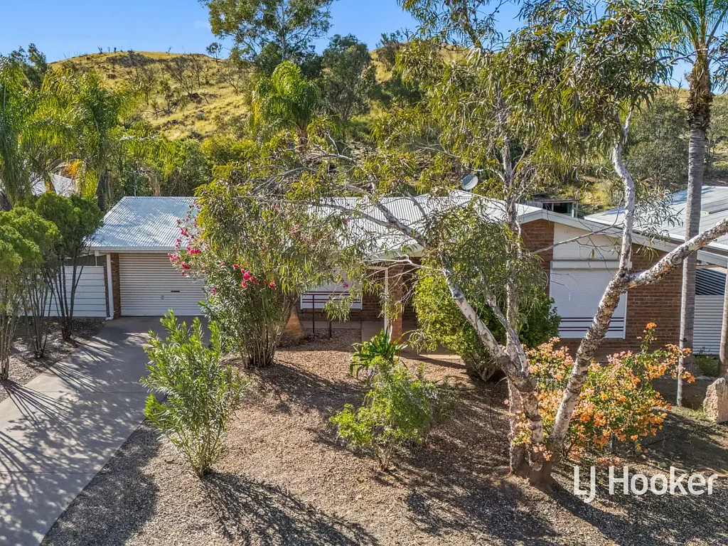 Larapinta 3ਬੈੱਡਰੂਮ Well-Presented Family Home in a Quiet Cul-De-Sac