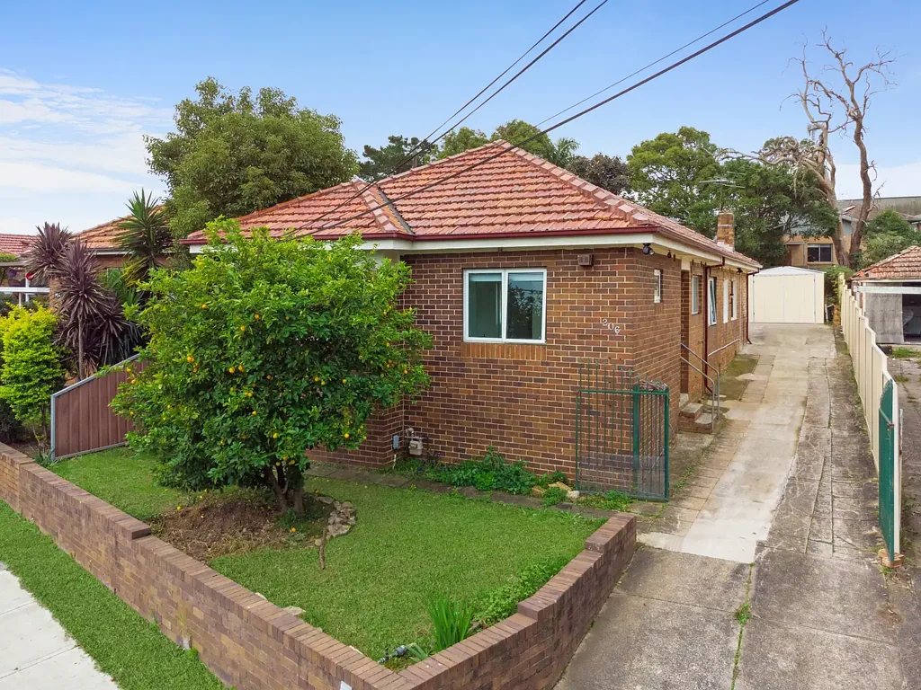 Roselands 4침실 Contemporary Family Home with Extraordinary Future Potential
