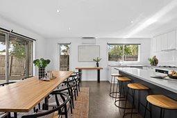 10 Nautical Rise, Torquay