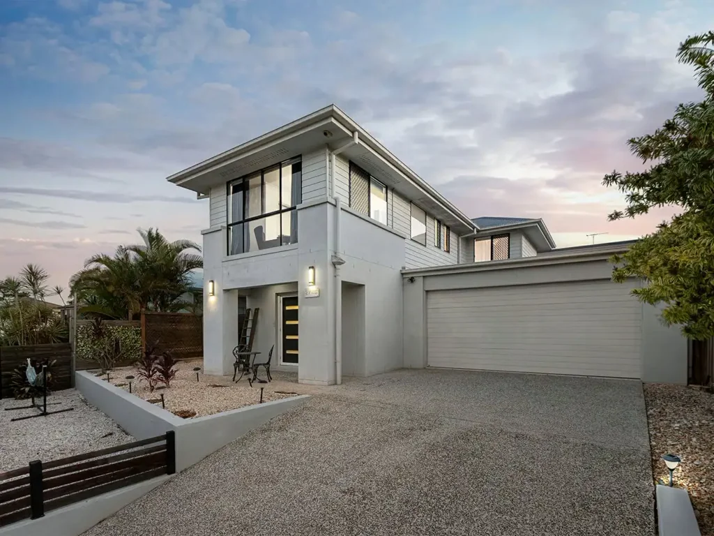 Eight Mile Plains 4ਬੈੱਡਰੂਮ Spacious 2-storey with chic interior & easy-care gardens