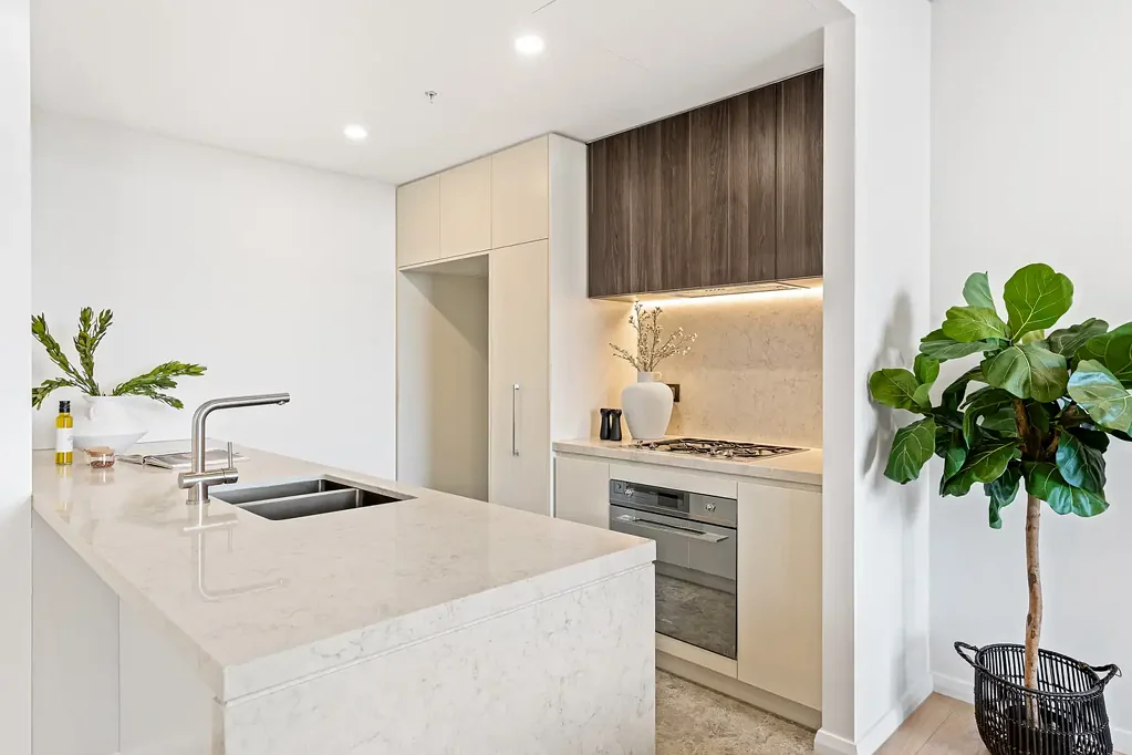 Zetland 2 Bedroom Contemporary Penthouse Living