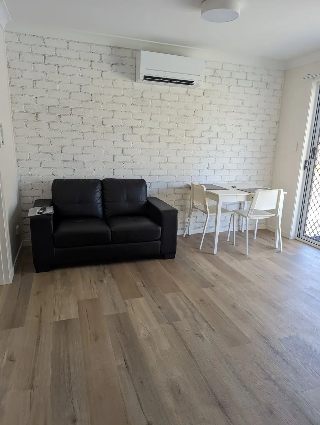 Modern, Fully Furnished 1-Bedroom Studio - All Bills Included