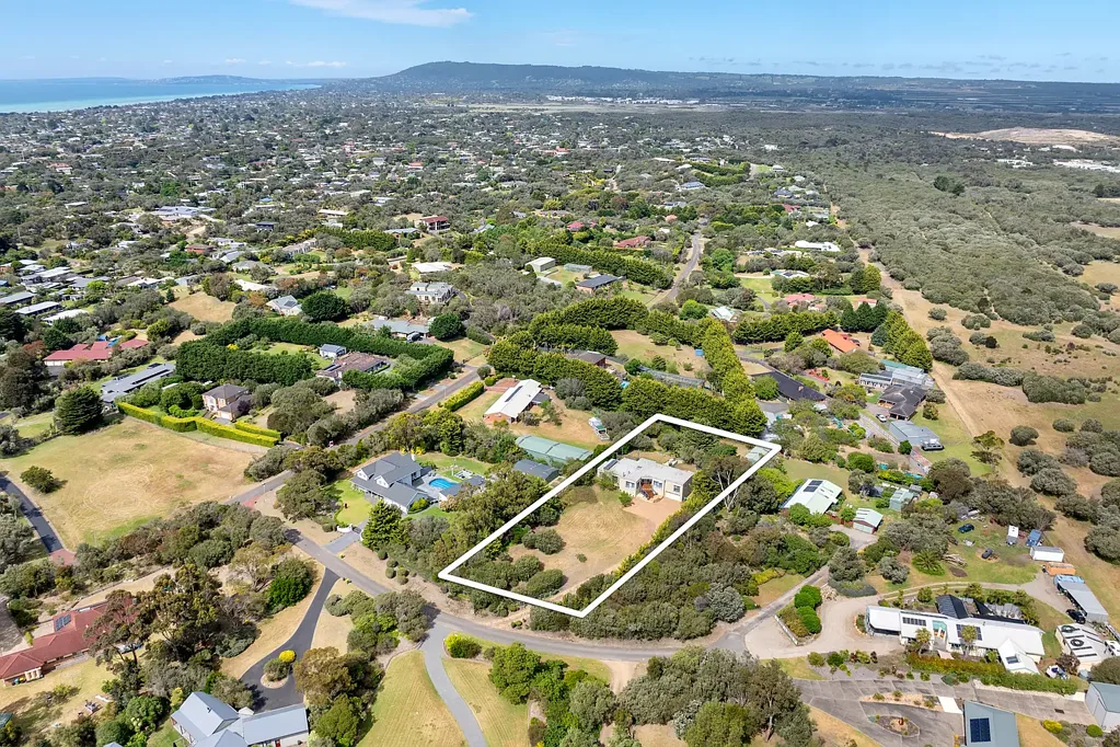 16 Leah Close, Rye, VIC 3941