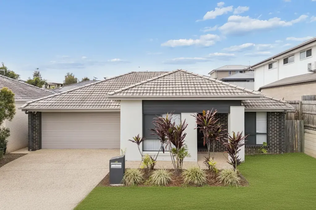 Spring Mountain 4房  Work‑Ready Spring Mountain Home — Client‑Ready Offices & Family Comfort