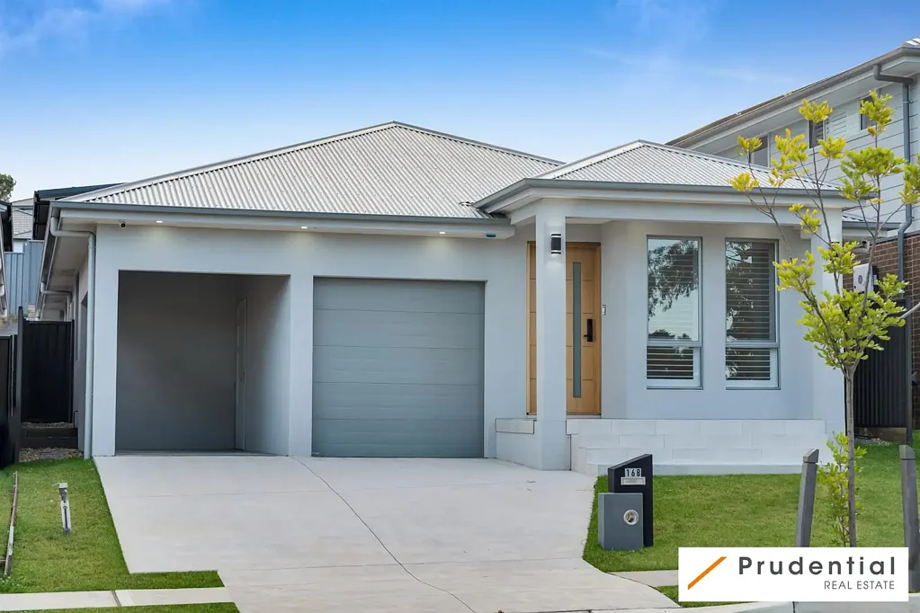 168 Copperfield Drive, Rosemeadow, NSW 2560