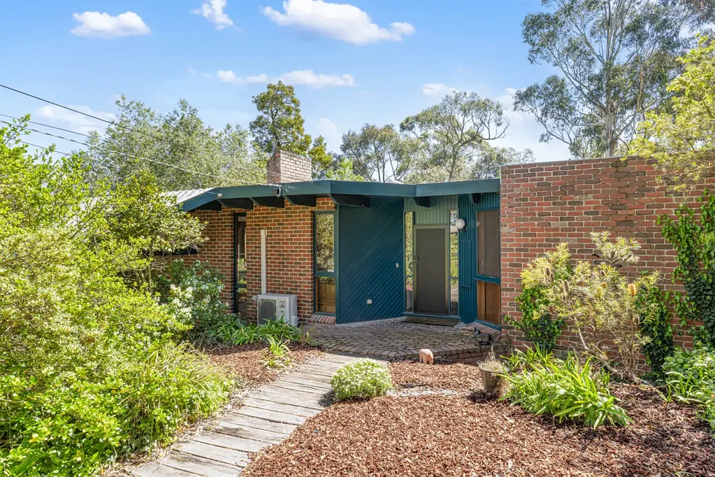22 Pindari Drive, Mount Clear, VIC 3350