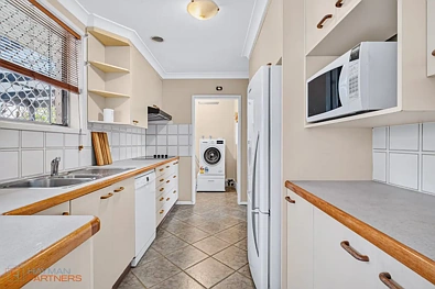 ਹੋਰ - 4 Gillies Street, Curtin, ACT 2605