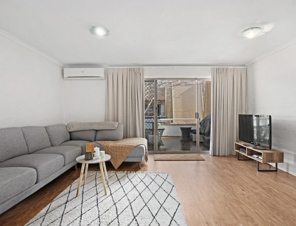 27/43-51 Giles Street, Kingston, Inner South, 2 غرف, 1 حمامات, Apartment