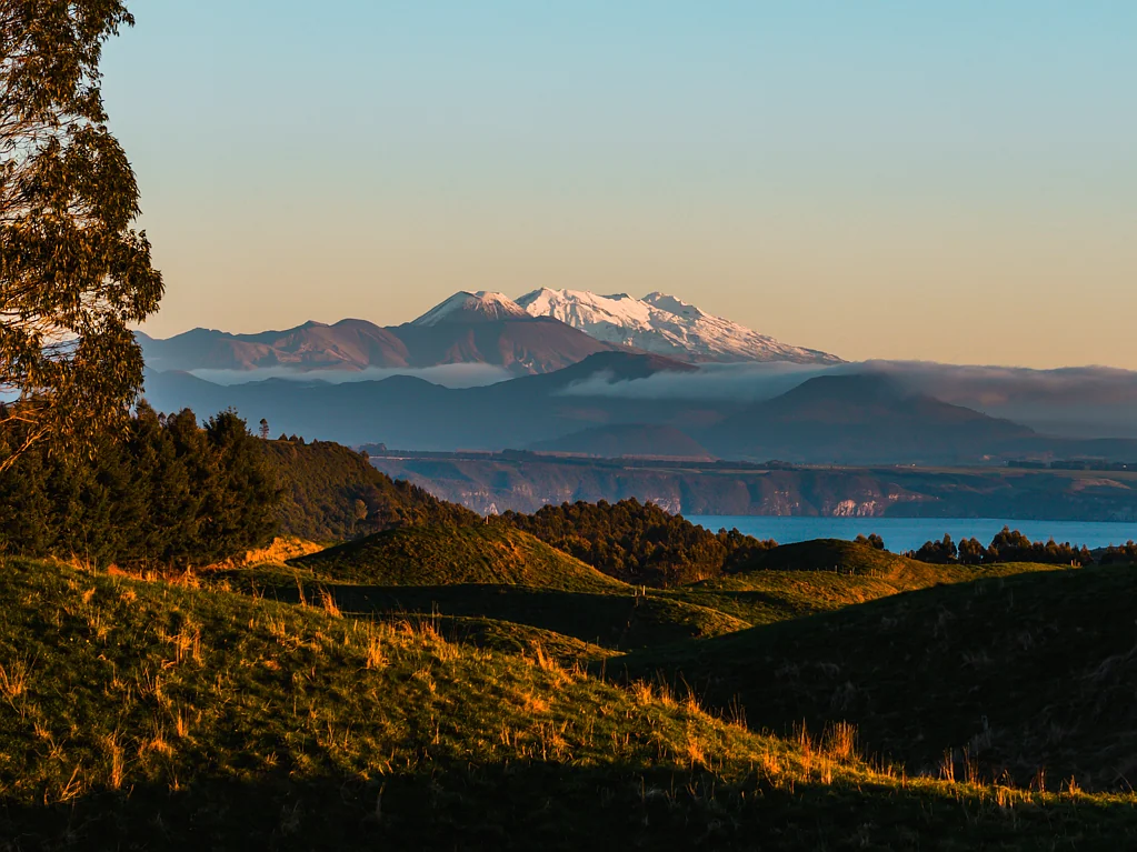 Lake Taupo (West) Sunsets, Space, Stunning Views and Titles