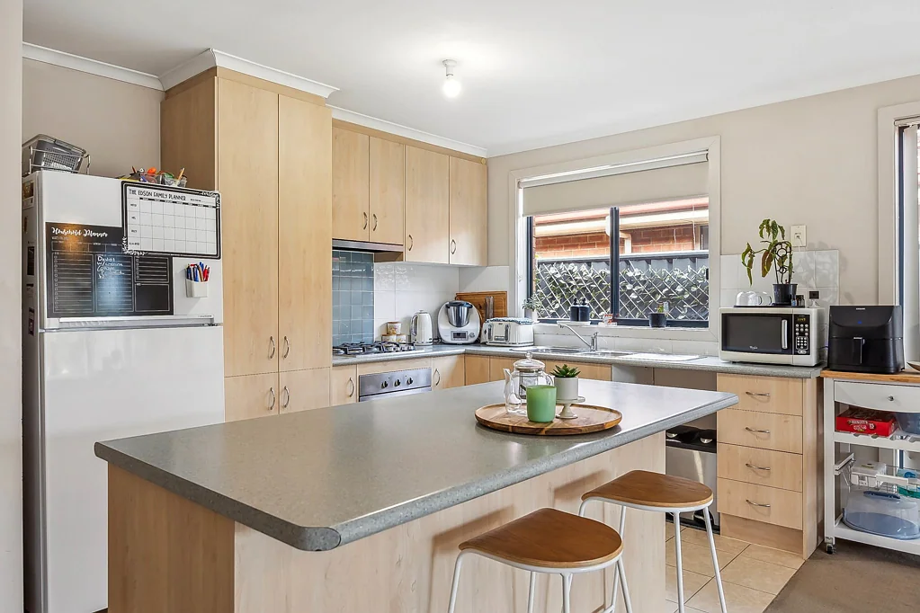 106 Lakeside Drive, Andrews Farm, SA 5114