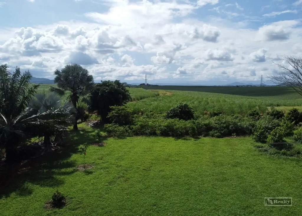 South Johnstone  INVESTMENT OPPORTUNITY