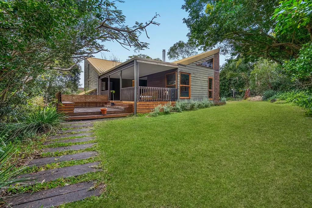7 Moonah Street, Chapel Hill, QLD 4069