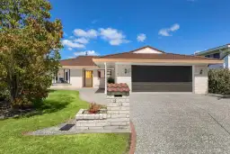 12 Monet Grove, West Harbour