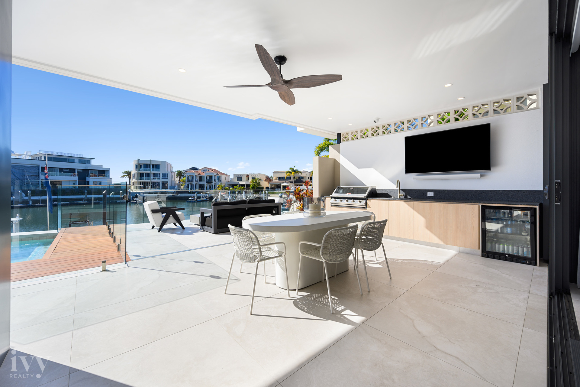 UNIT 5 11 REGENTS CT, PARADISE POINT QLD 4216, 0 침실, 0 욕실, House