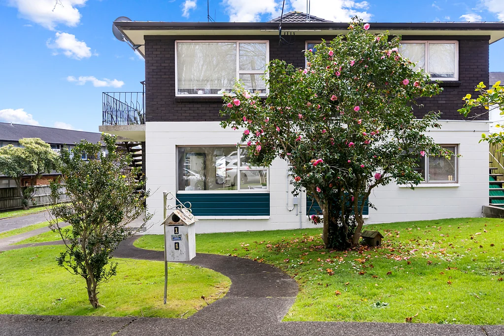 Epsom 2 Slaapkamer Prime Location - Entry Level Price