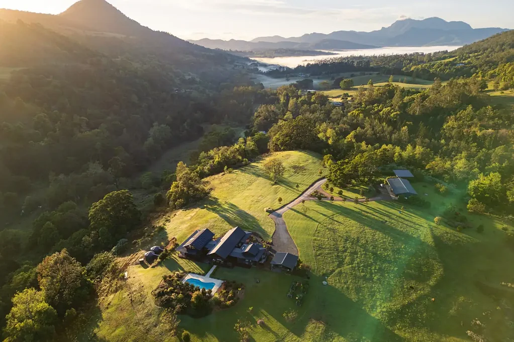Limpinwood 3ਬੈੱਡਰੂਮ Architectural Retreat on 171 Acres with 360-Degree Mountain Views