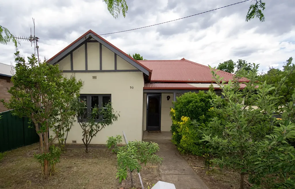 THREE BEDROOM HOME IN PERFECT LOCATION