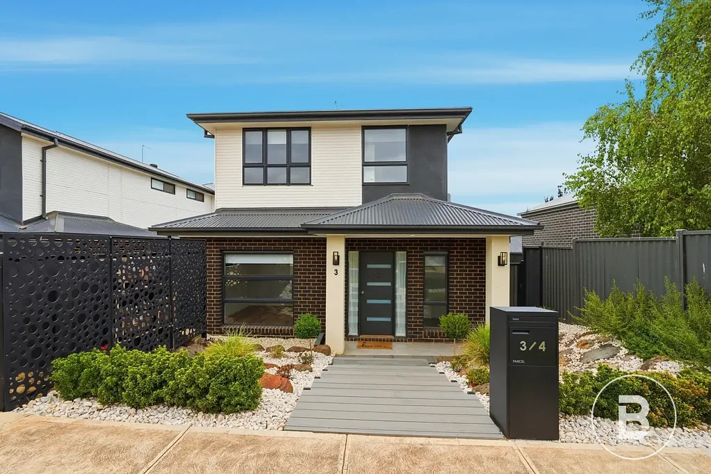 3/4 Ross Street, Darley, VIC 3340