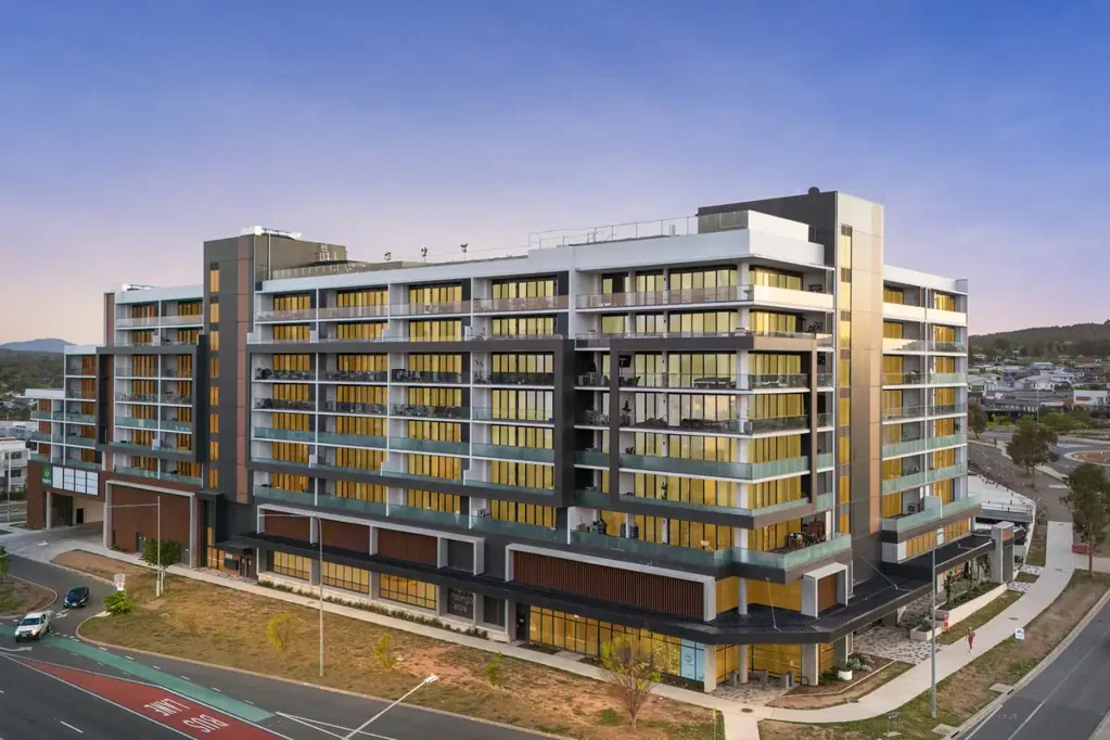 Wright 2chambre Sixth Floor. Full-Width Balcony. No Compromise