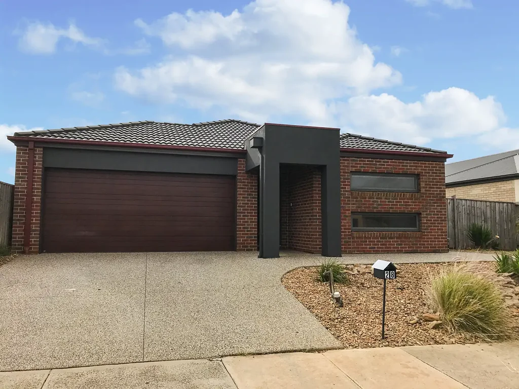 4 Bedroom Family Home
