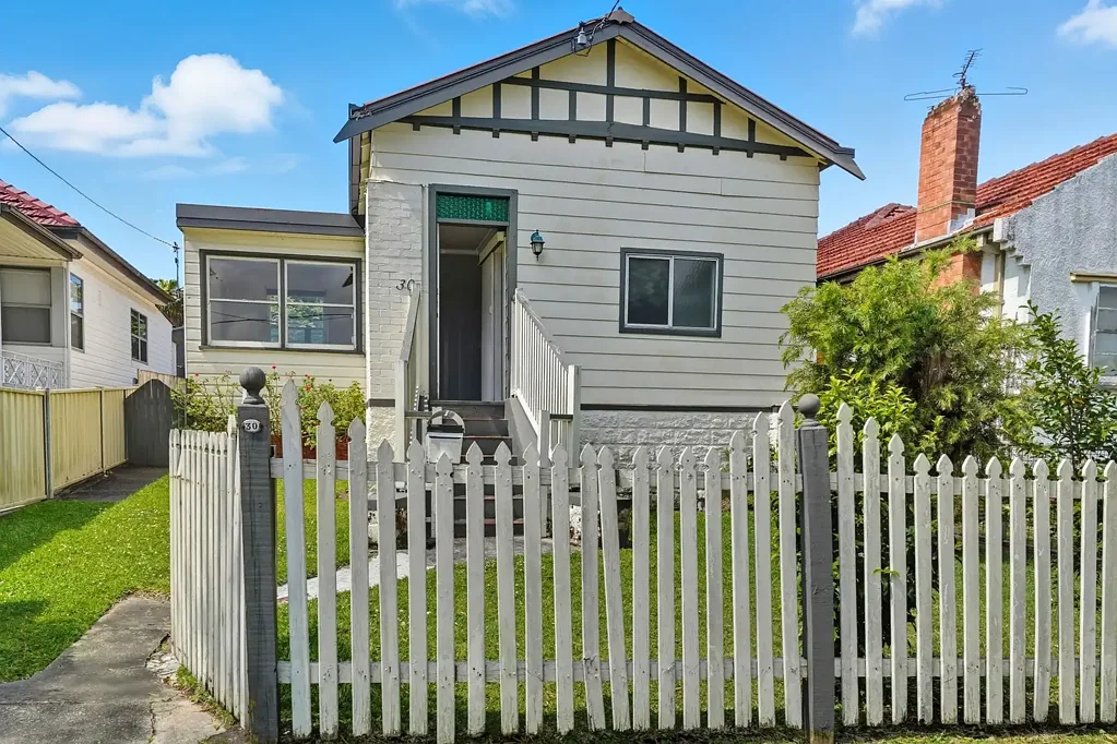 30 Karoola Road, Lambton, NSW 2299