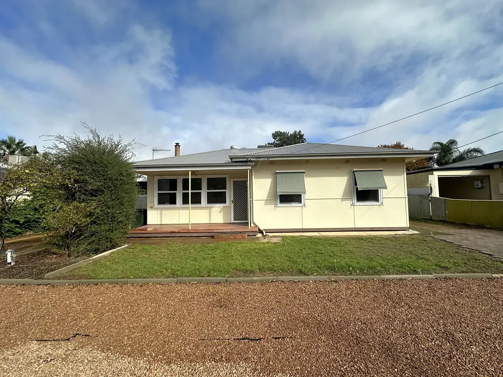 12 Lyons St, Crystal Brook, SA 5523