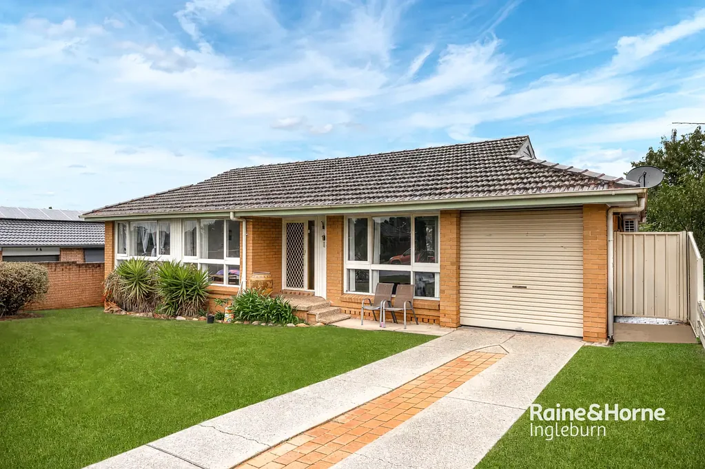 Glenfield 3房 宽敞土地、家庭生活和优越的 Glenfield 地段 GENEROUS LAND, FAMILY LIVING & PRIME GLENFIELD LOCATION