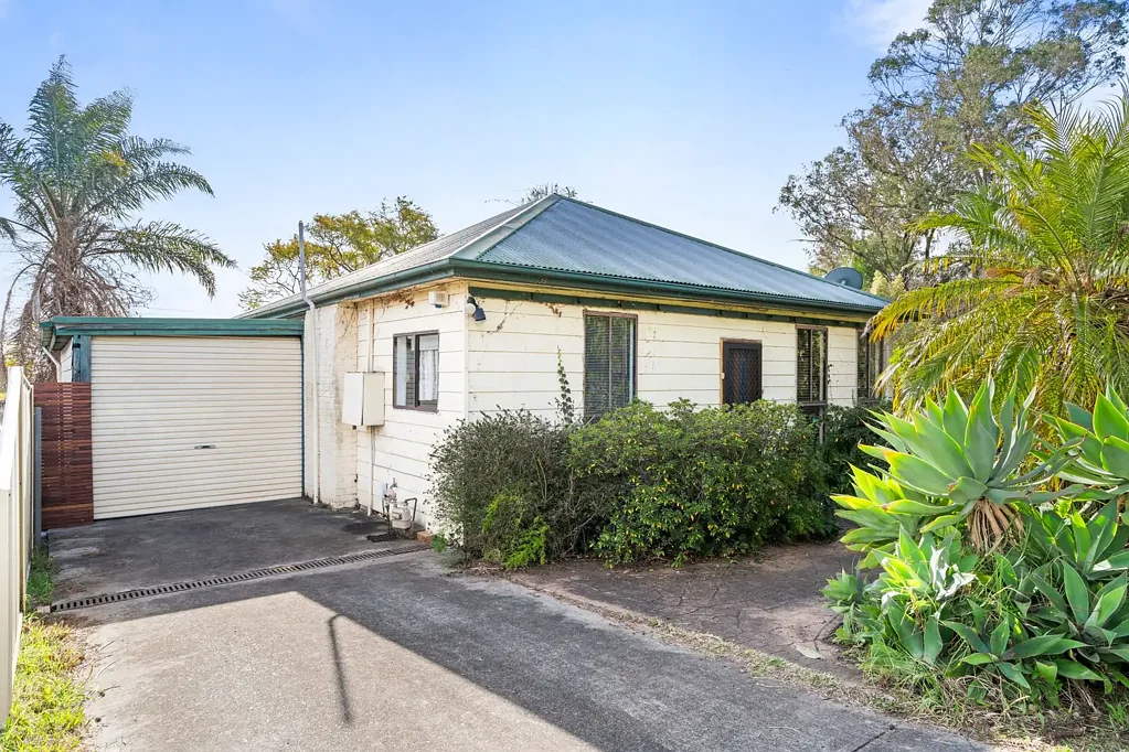 8 Allard Place, Ingleburn, NSW 2565