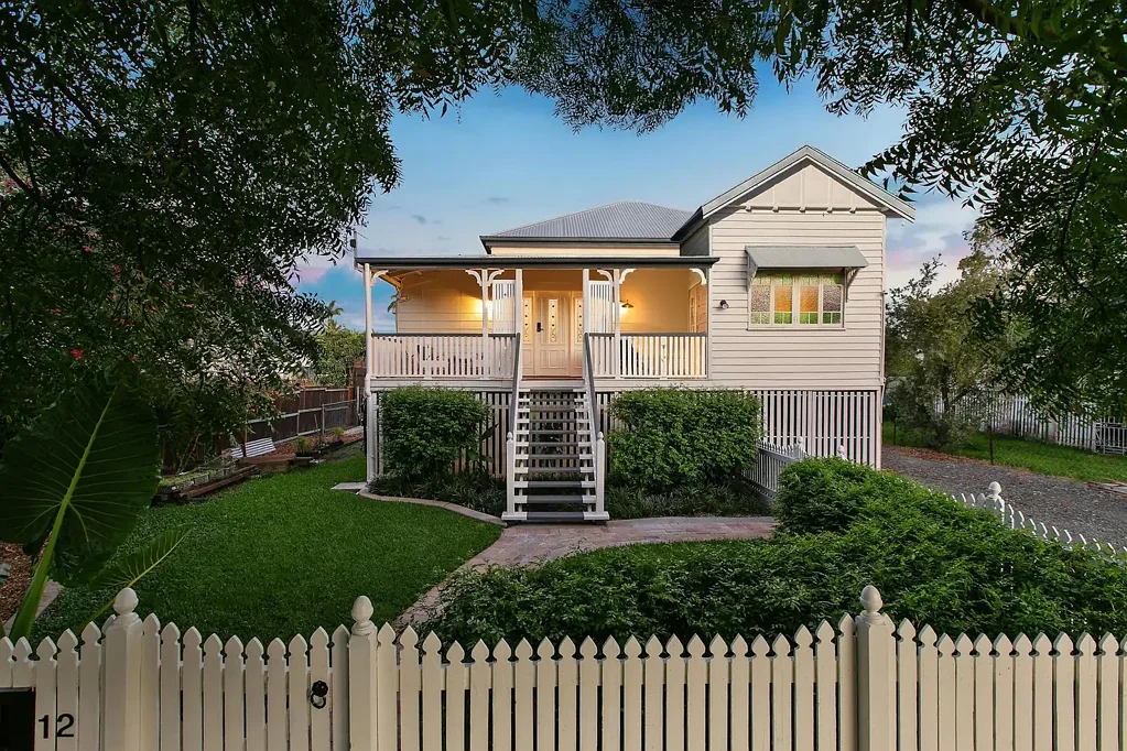 Berserker 3બેડરૂમ A Peaceful Queenslander Haven on a Spacious 911m² Block