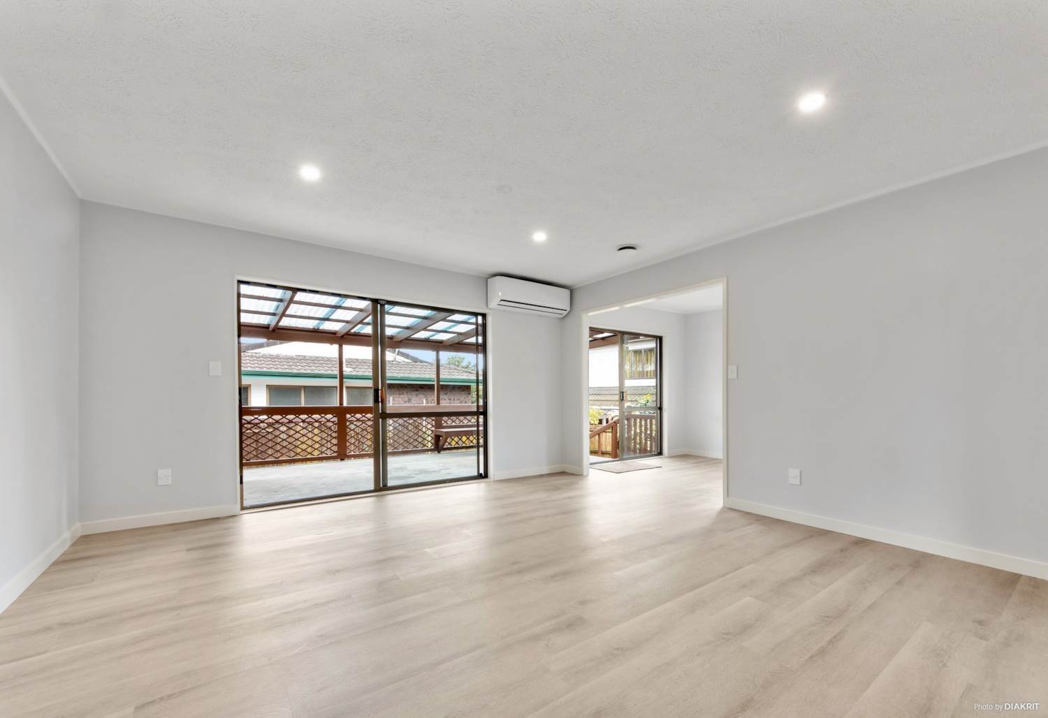 2/21 Jillteresa Crescent, Half Moon Bay, Auckland - Manukau, 3房, 1浴, Townhouse