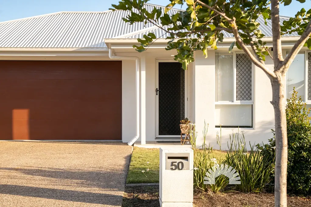 Upper Caboolture 4બેડરૂમ A LOT TO LOVE ON LOVE STREET