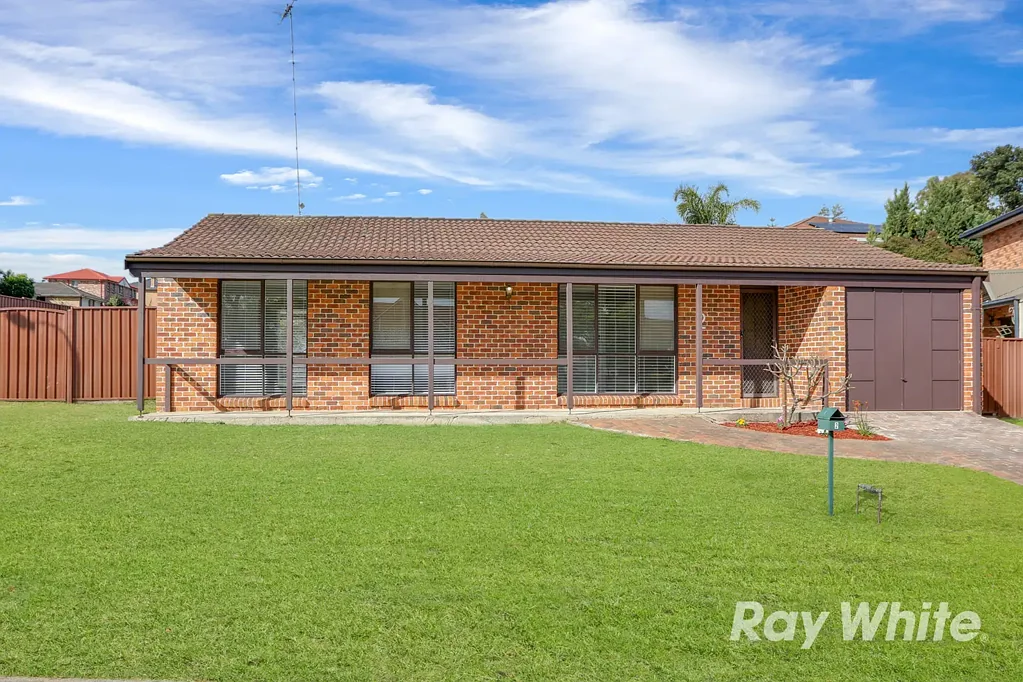 2 Wills Glen, St Clair, NSW 2759