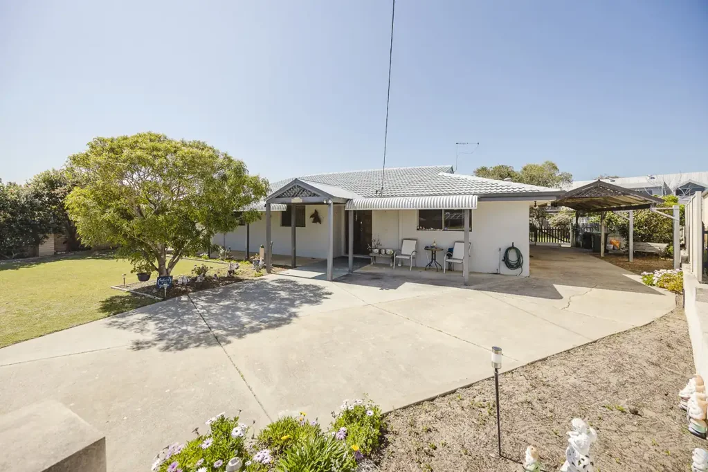 Yanchep 3બેડરૂમ BIG BLOCK LIVING WITH ENDLESS POTENTIAL!