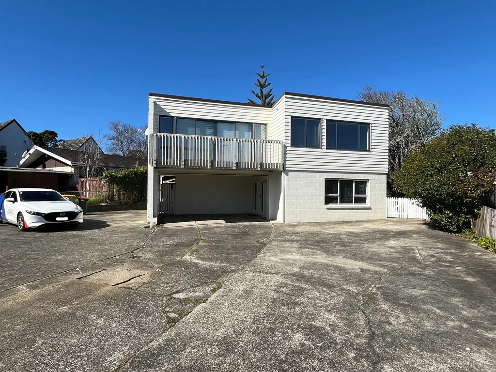 Spacious 5 bedroom Home for Rent