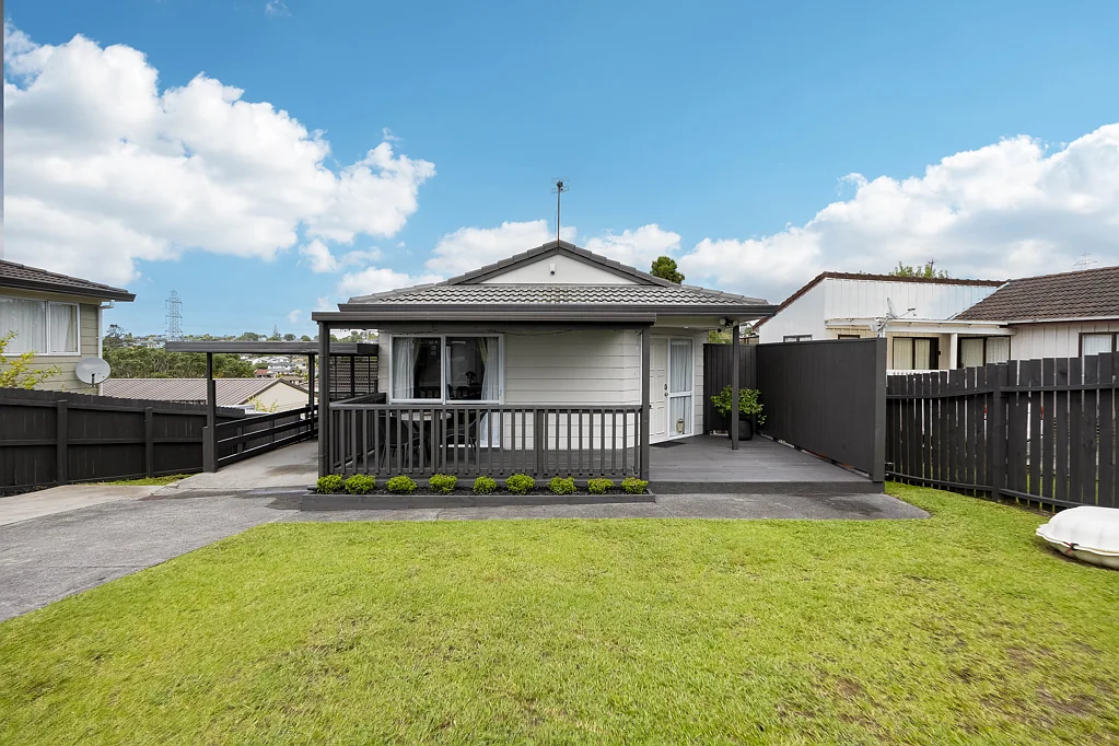 55 Triangle Road, Massey, Waitakere City, Auckland