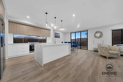 1 Alabaster Street, Clyde North, VIC 3978, 4 slaapkamers, 2 badkamers, House