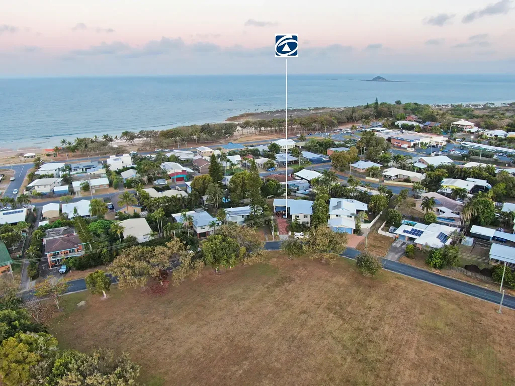 22 Lindeman Avenue, Slade Point, QLD 4740