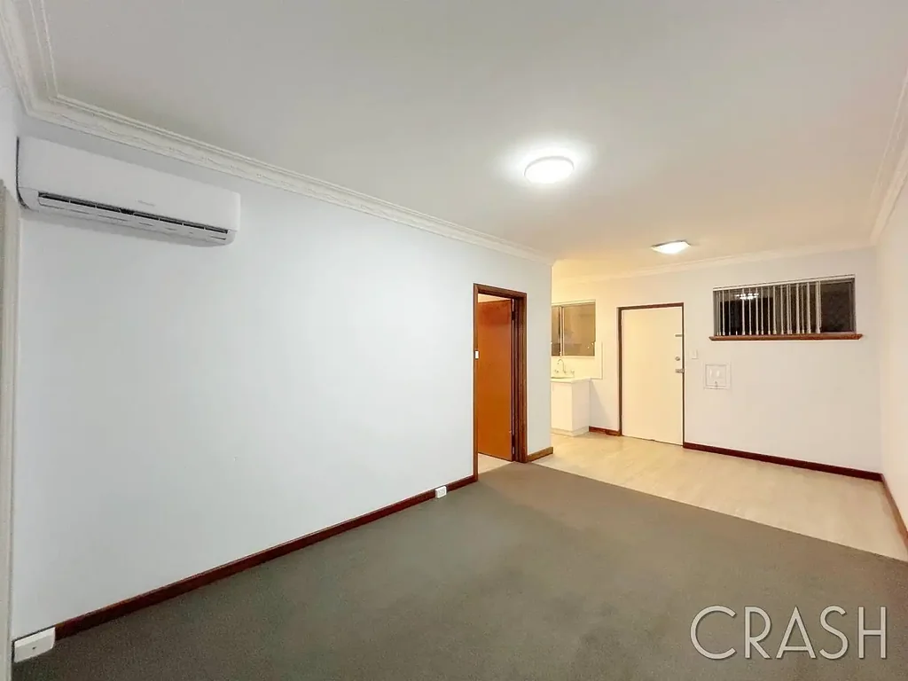 2x1 Flat in Osborne Park