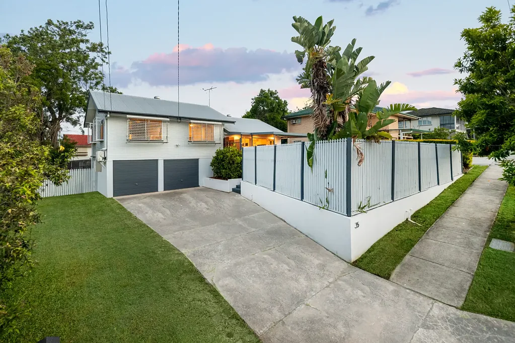 35 Ludwick Street, Cannon Hill, QLD 4170