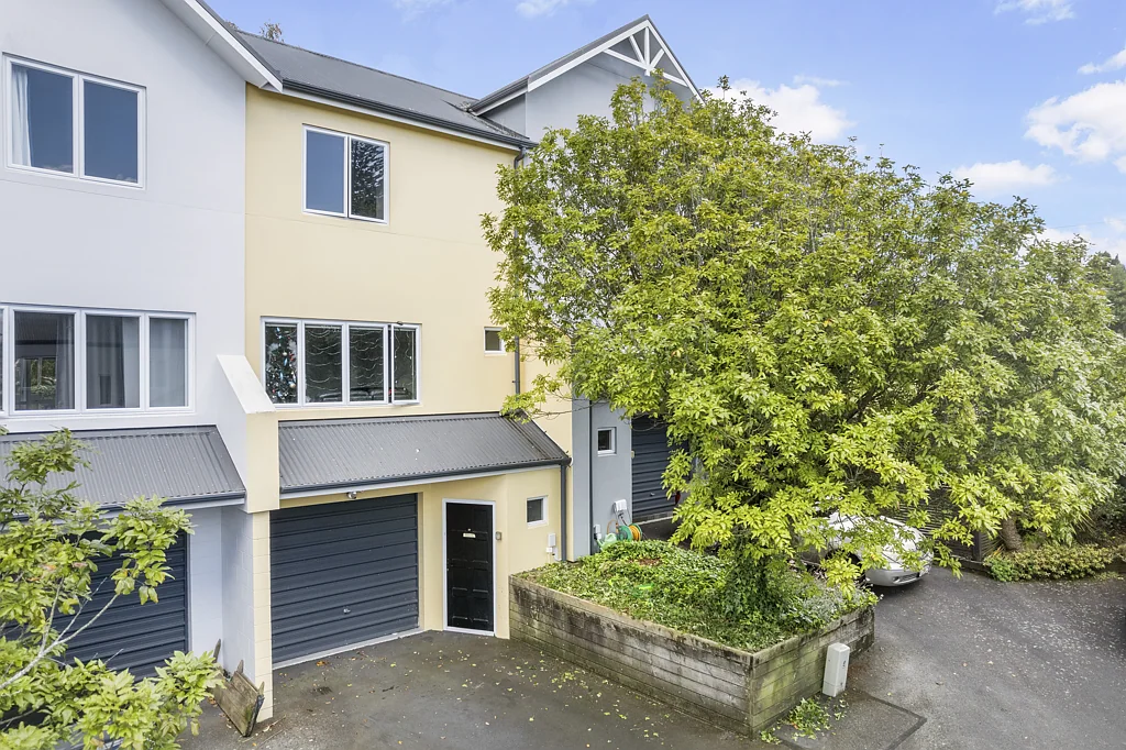 27 Winery Way, Henderson, Waitakere City, Auckland