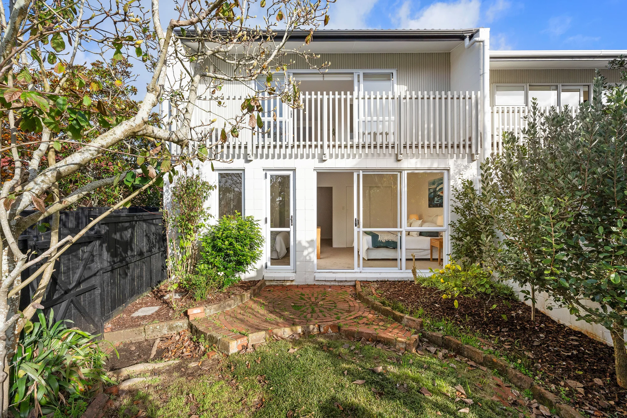 Ellerslie 3 Slaapkamer Tranquil Sundrenched Living
