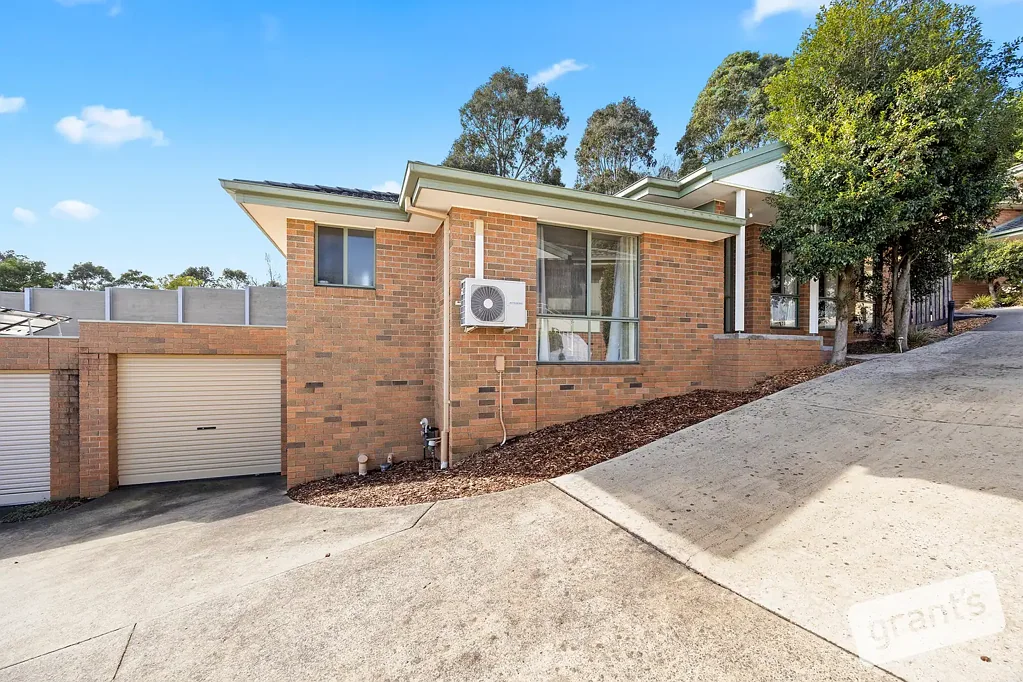 4/79 Strathavan Drive, Berwick, VIC 3806