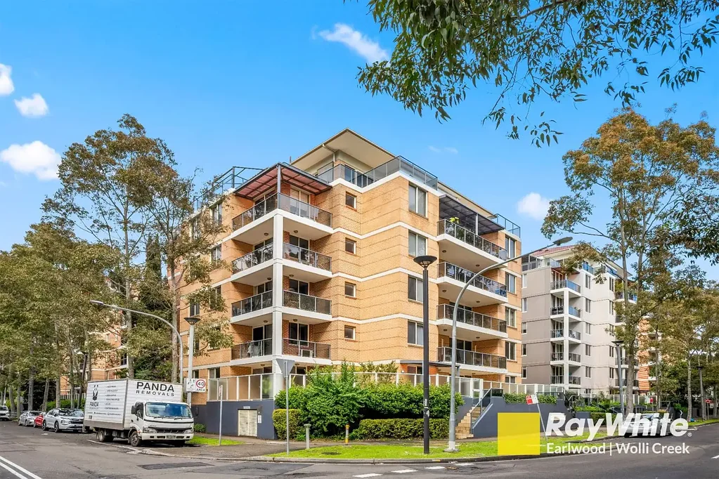 Furnished or Unfurnished Three-Bedroom Apartment with Expansive Wrap-Around Terrace.
