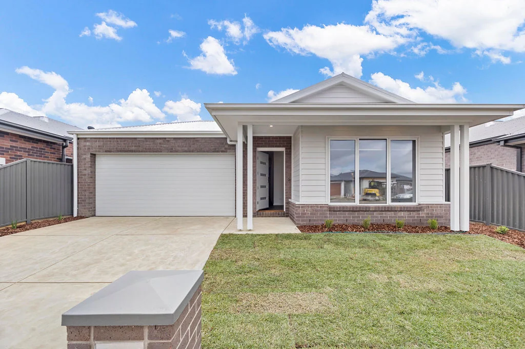 14 Anglesea Street, Winter Valley, VIC 3358