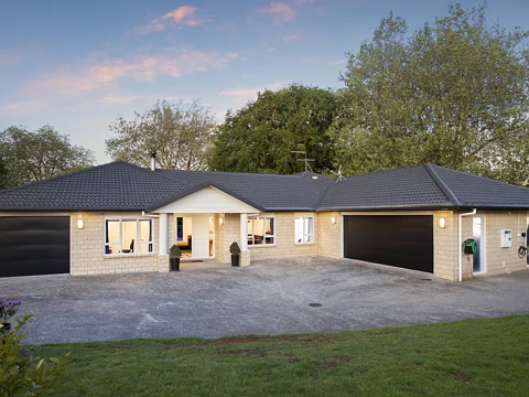 Pukekohe 5房  Vendors purchased, urgent sale required
