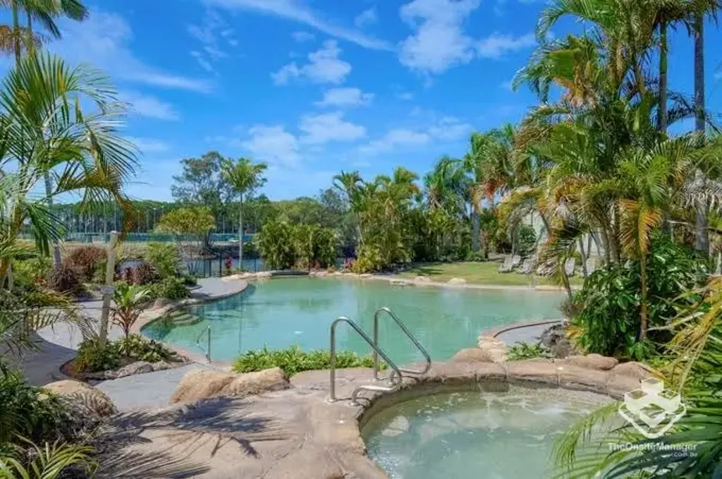 Great Location - 2 Bedroom