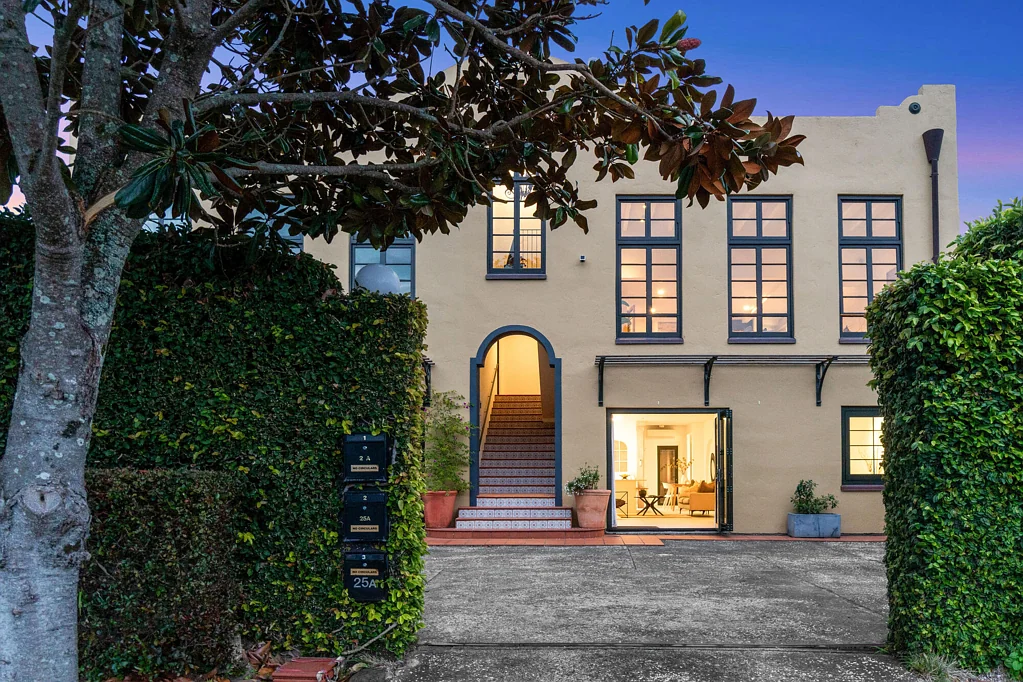 Devonport 5房 克制而有力： Devonport 最具分量建筑陈述，材质本真，尺度罕见，国际风骨！ ARCHITECTURAL STATEMENT OF RARE SCALE