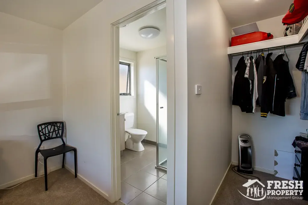 Ensuite rooms near Deakin Waurn Ponds Uni!