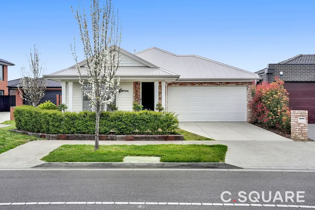 12 Hythe Place, Mickleham, VIC 3064